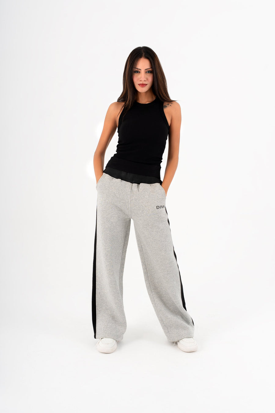 DIVA Side-Stripe Sweatpants – Grey
